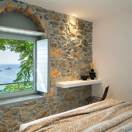Trinitas Mare - Psarou Beachfront House W Sea View Apartment *