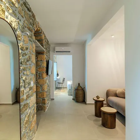 Trinitas Mare - Psarou Beachfront House W Sea View